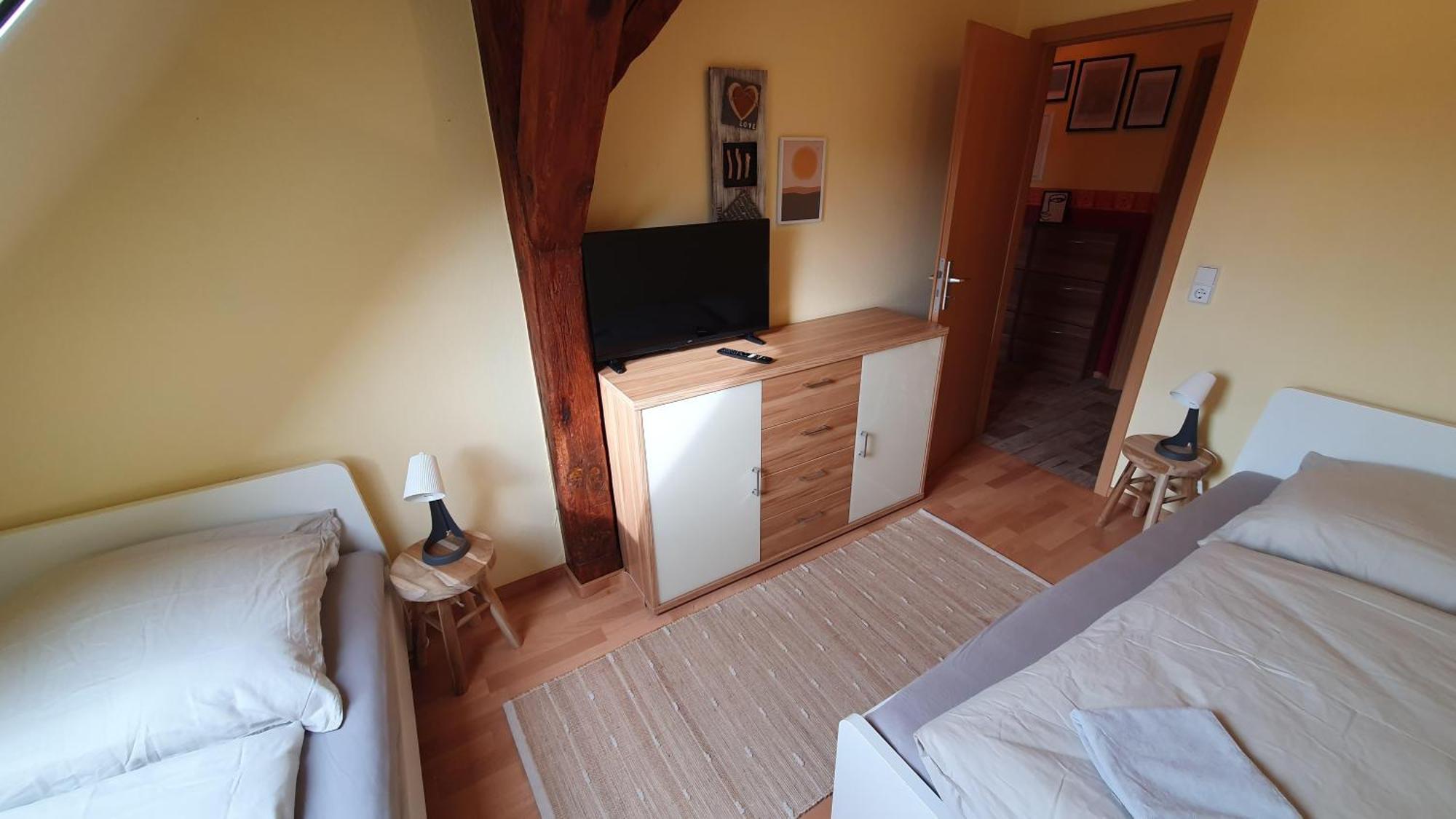 Kromlau Ferienwohnung Im Gutshof Direkt Gegenueber Dem Schloss, Rhododendronpark Mit Terrasse Und Wlan מראה חיצוני תמונה